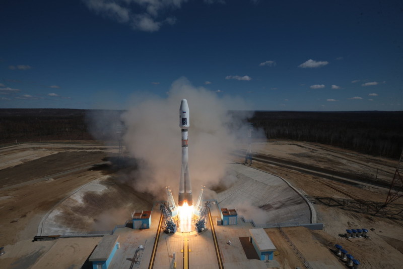 Впечатляющие фото: ракету впервые запустили с космодрома «Восточный»