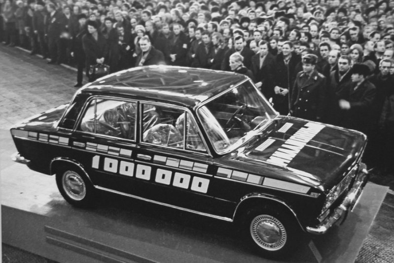 Уже в декабре 1973-го на заводе был выпущен миллионный автомобиль.