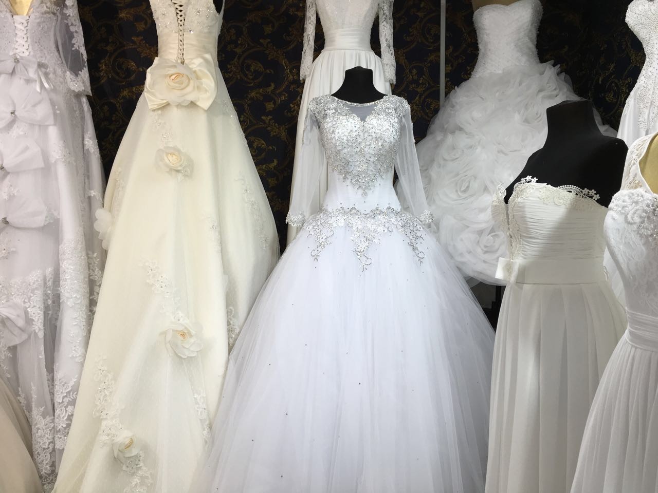 Свадебное платье с рынка