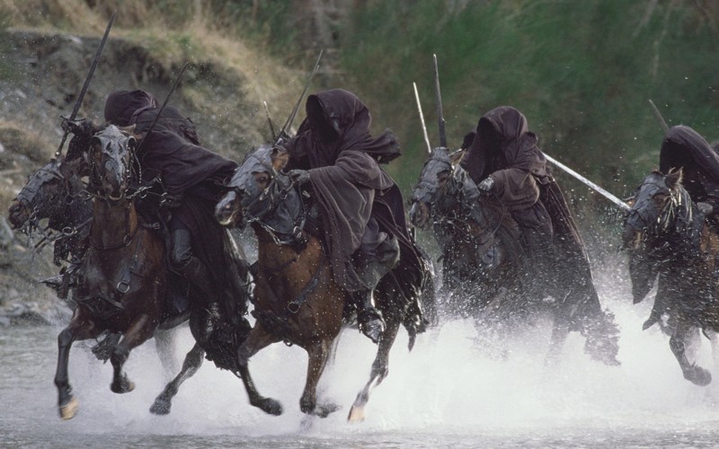 Они были нормальными бюргерами, но Саурон дал им сабли, коней, бурки и патроны, бесконечные патроны