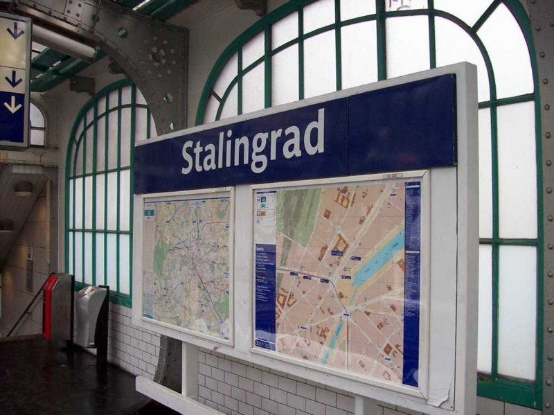 Станции Сталинград Парижского метро 70 лет