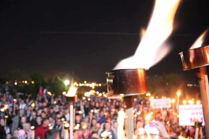 Факельное шествие в Керчи или как ещё отмечают день победы