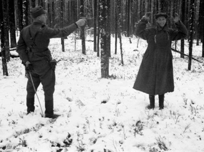 Советский разведчик смеётся перед расстрелом в Финляндии