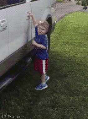 Тот случай, когда ты пьян и помогаешь пьяному другу