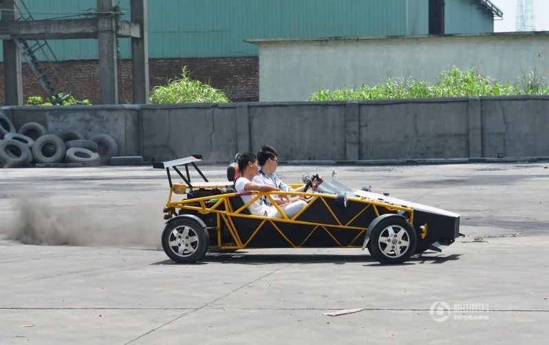 Китайский автомеханик создал собственыый спортивный автомобиль