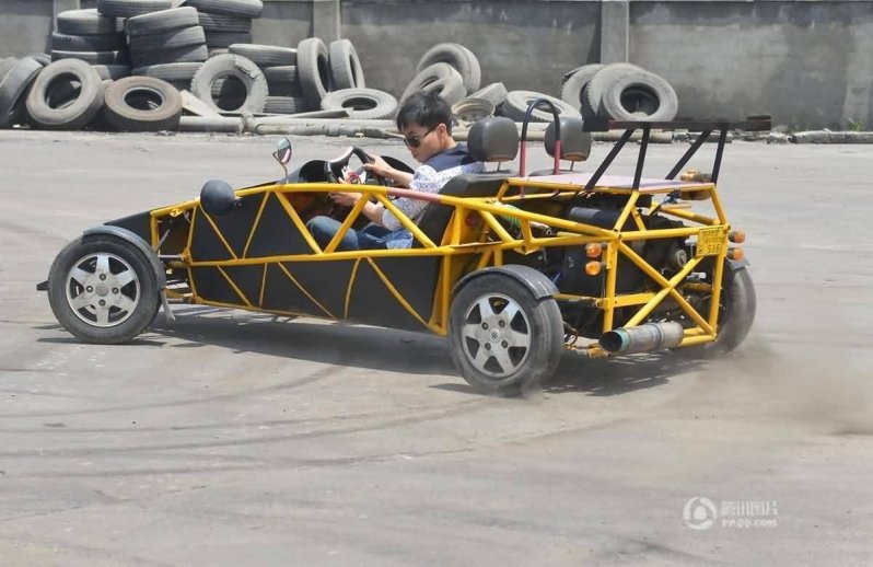 Китайский автомеханик создал собственыый спортивный автомобиль