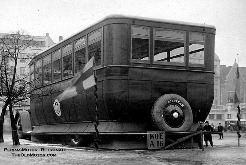 Компания Pohjoismaiden Auto Tuonti была основана г-ном Пентола в 1926 году. Она занималась импортом автомобилей, грузовиков и автобусных шасси REO в Финляндию с 1926 года до начала тридцатых годов. В 1929 году Пентола умер, но фирма продолжала жить д