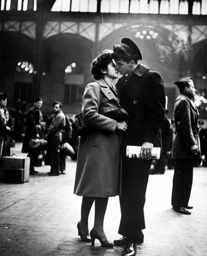 33. Прощание на Пенсильванском вокзале, Нью-Йорк, апрель 1943 год 