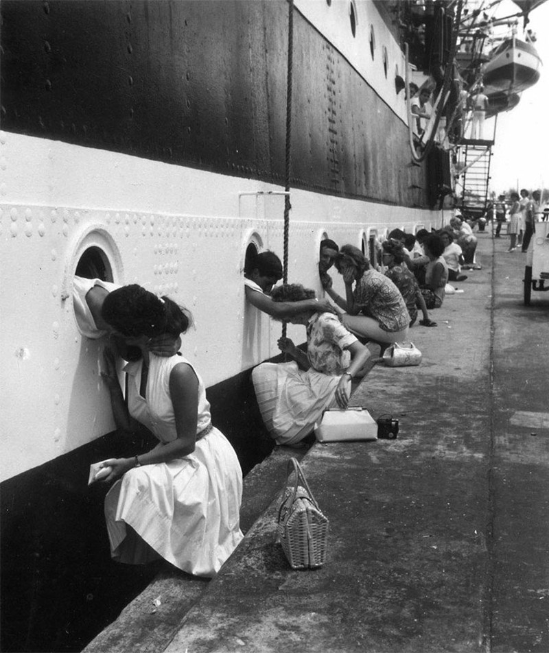 2. Прощальный поцелуй перед отплытием в Египет, 1963 год