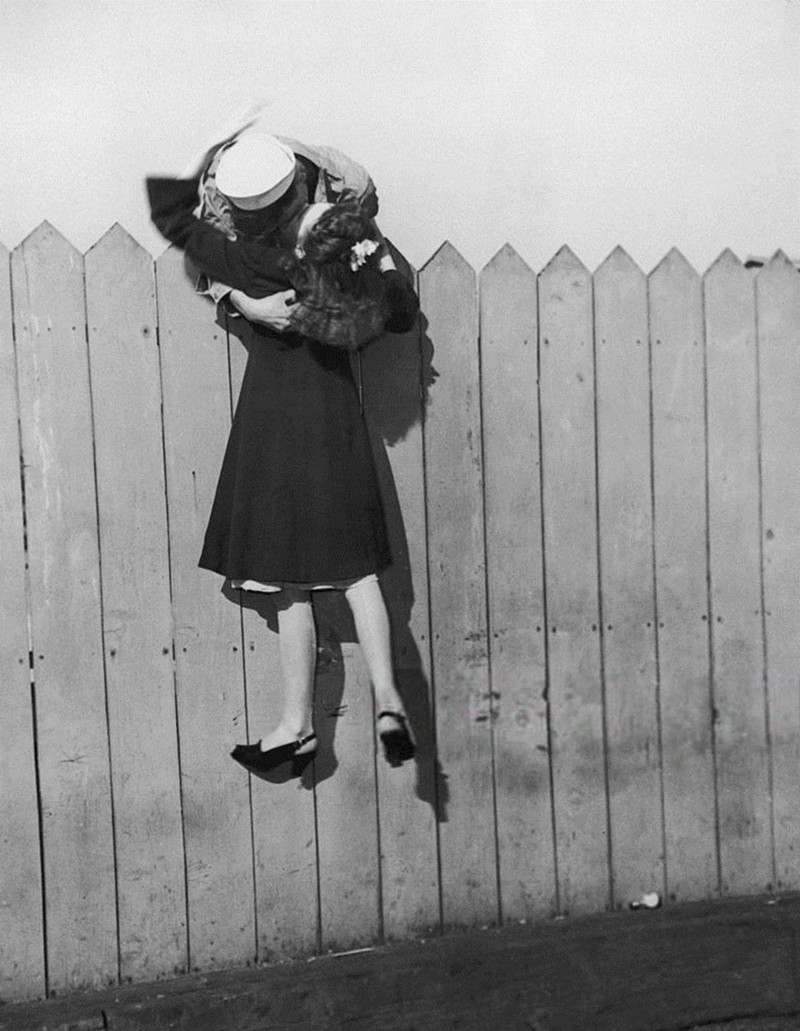 19. Прощальный поцелуй моряка, 1945 год