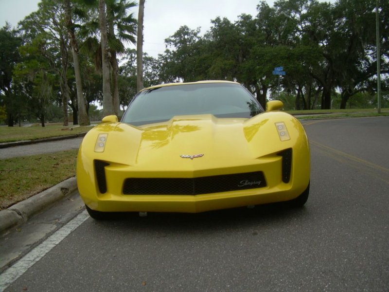Реплика Chevrolet C7 Corvette Stingray, которая выглядит просто ужасно