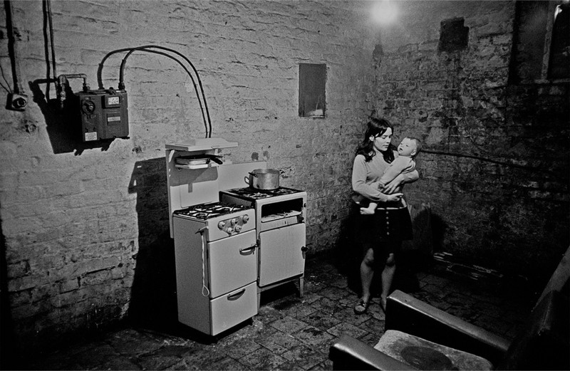 13. Ливерпуль, 1969. Подвальная кухня в многоквартирном доме.