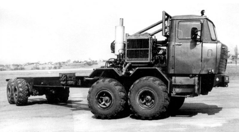 Экспериментальные четырехосные грузовики в СССР