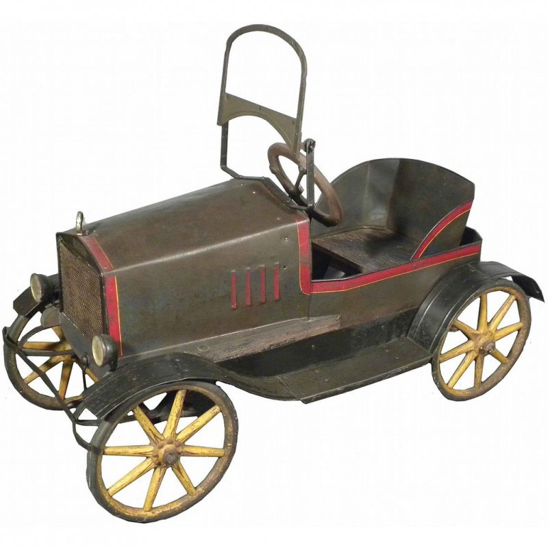 Детский автомобиль "Wilkerson", США, около 1915. Длина 112 см.