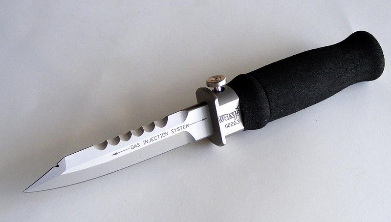 Нож для дайверов