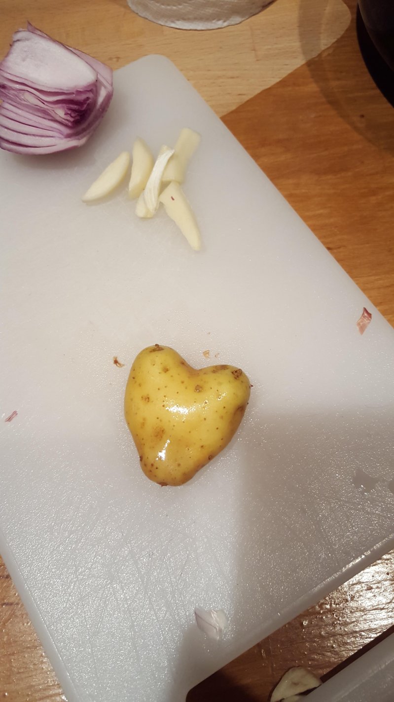 Картофель в виде сердечка 