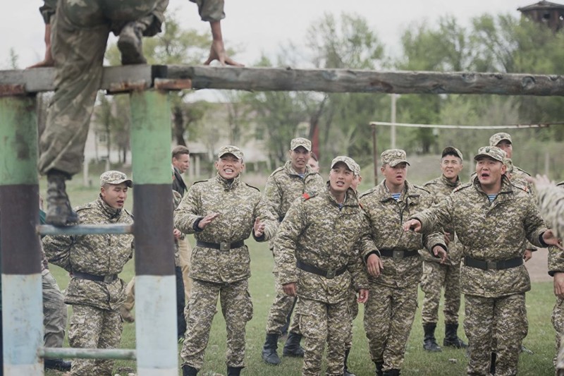 Поддержка сослуживцев важна в любом виде