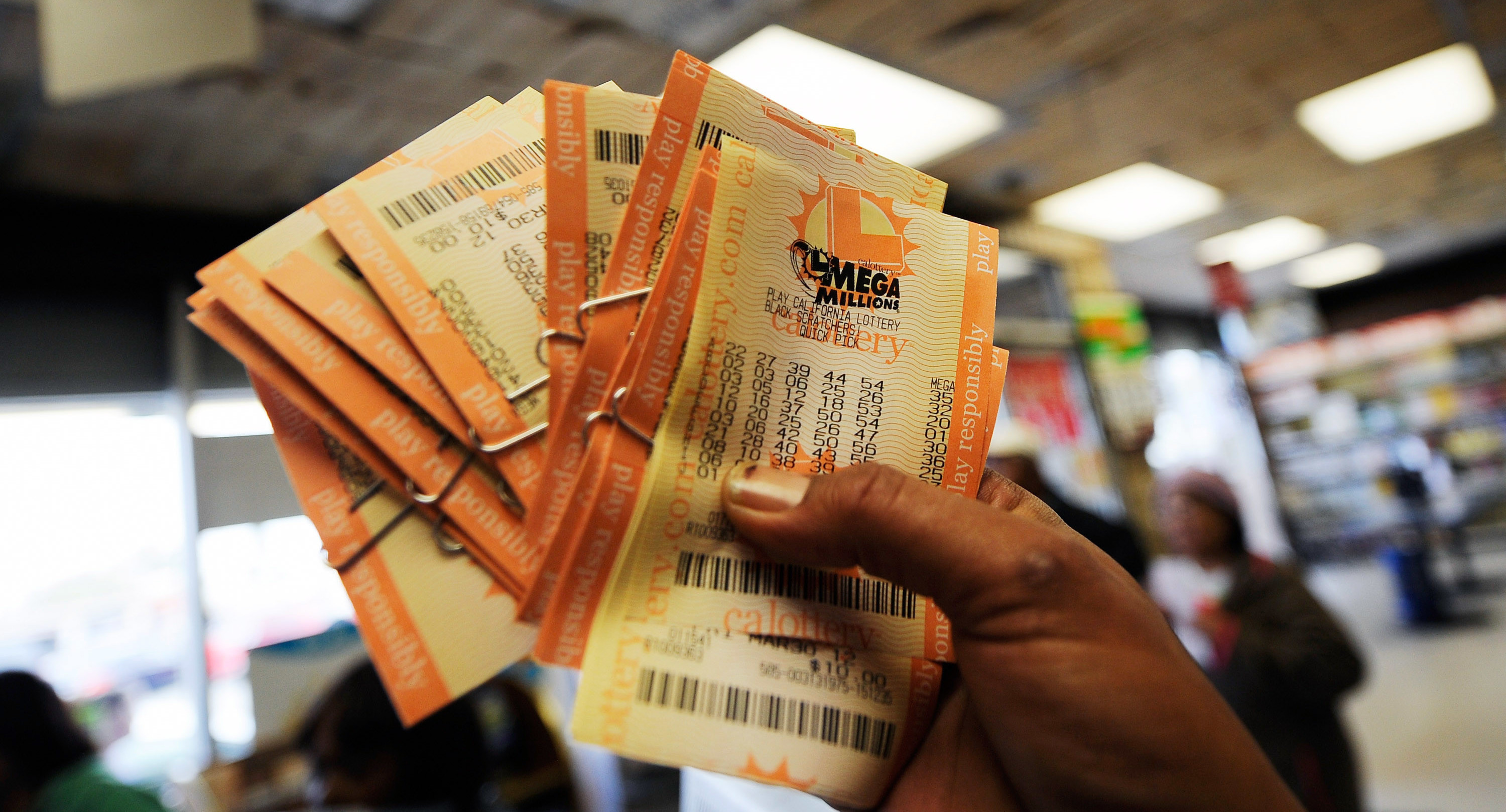 №1: Американцы тратят на лотерею 70 миллиардов долларов ежегодно