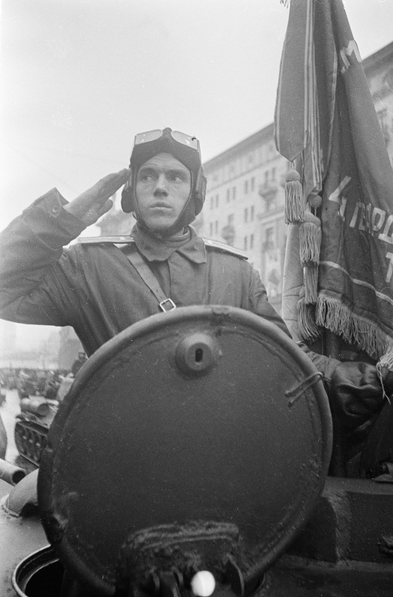 Лица Советской эпохи. Москва, 7 ноября 1946 год