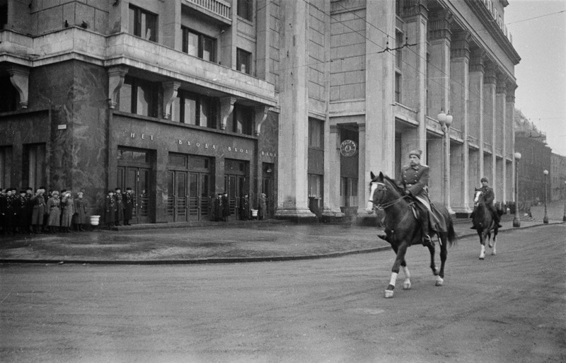 Лица Советской эпохи. Москва, 7 ноября 1946 год