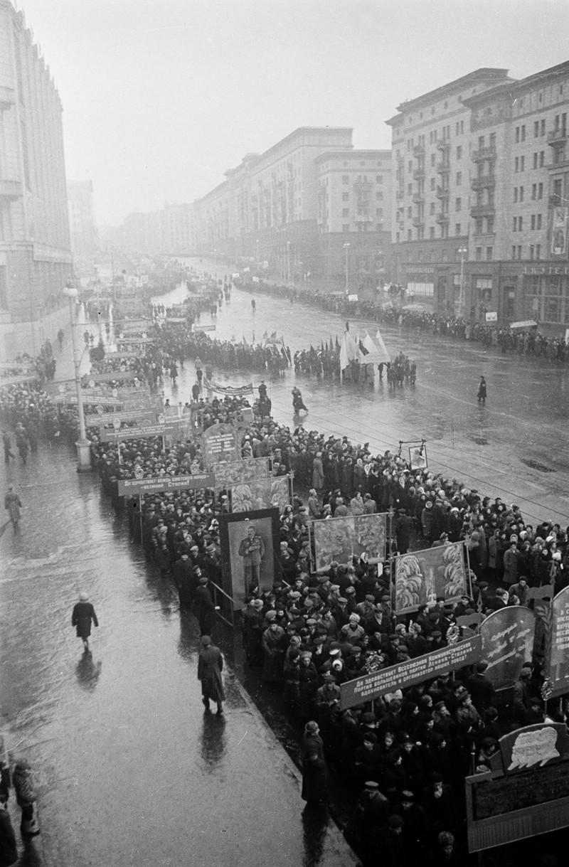 Лица Советской эпохи. Москва, 7 ноября 1946 год