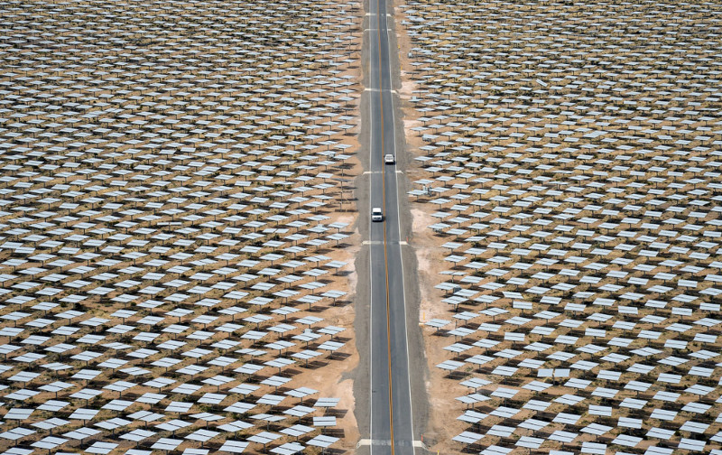 Как устроена крупнейшая в мире солнечная электростанция