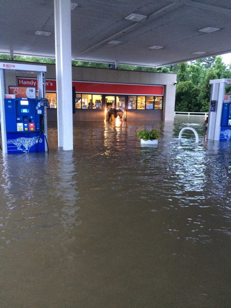 Затопленная парковка 