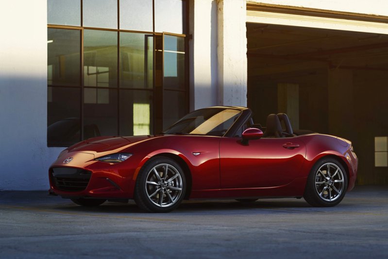 Лучший спорткар ценой до 40 тысяч долларов: Mazda MX-5 Miata