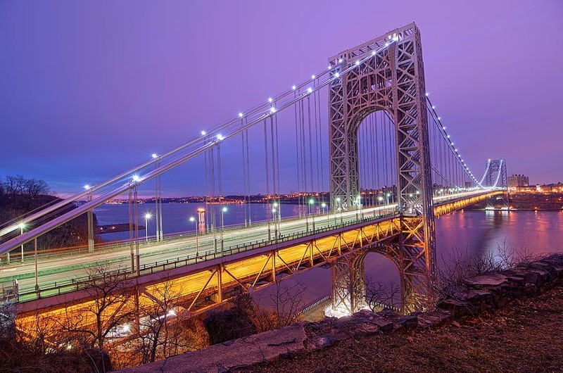 Нью-йоркский мост зарабатывает 1 050 долларов в минуту