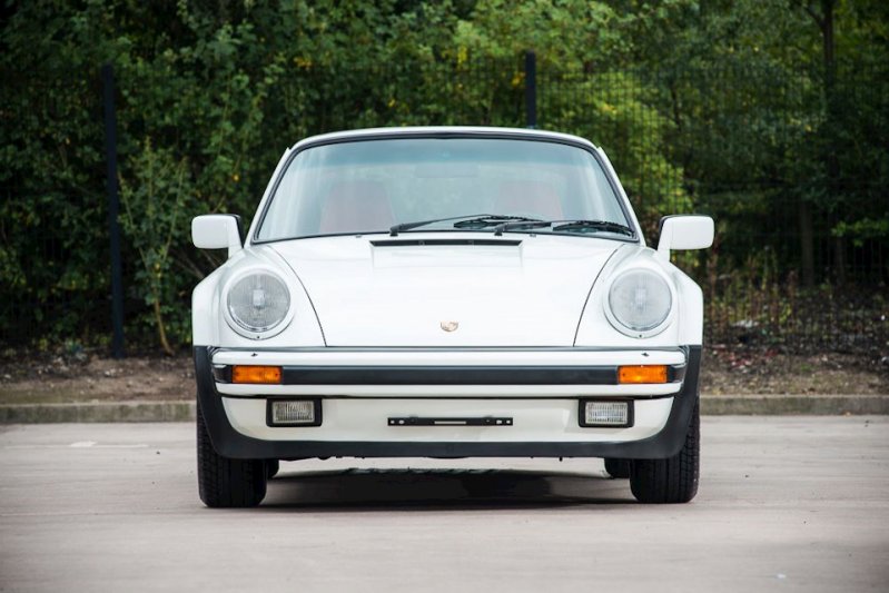 Porsche 911 1986 года с пробегом 743 километра