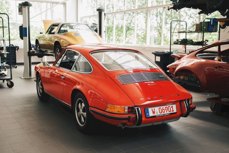 "Early 911s" - частная коллекция Porsche в Германии