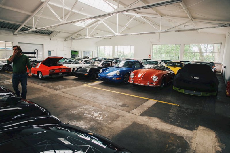 "Early 911s" - частная коллекция Porsche в Германии
