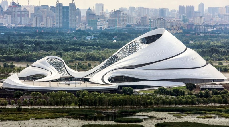 В Китае, в городе основанным русскими, построен фантастический театр Оперы