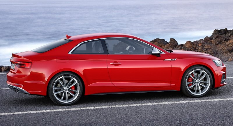 Audi представила A5 нового поколения