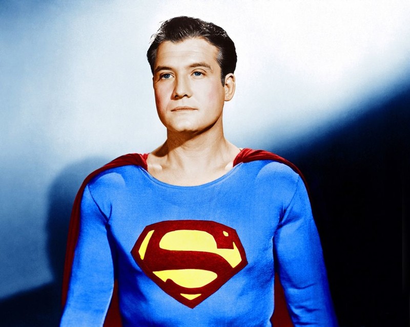 Джордж Ривз в 50-х годах сыграл в фильме Супермена. Но после этого стал бояться детей. Были случаи, что дети подбегали к нему с настоящим заряженным оружием, чтобы проверить его супер способности.