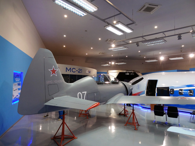ВКС получат 150 учебных самолетов Як-152