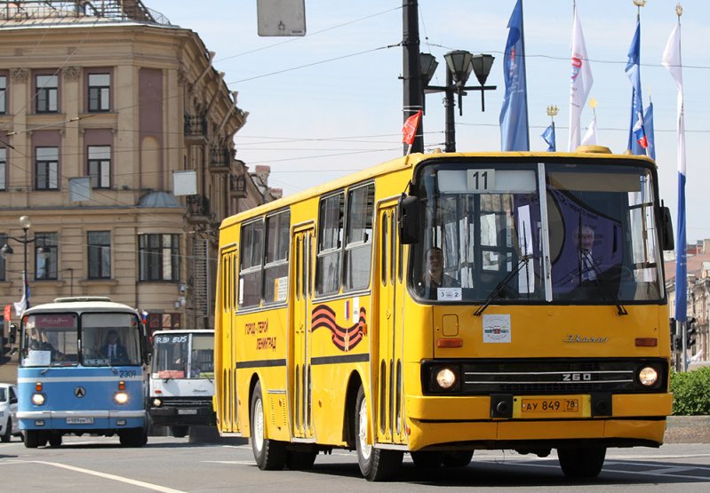 Петербургский парад ретро-транспорта 2016