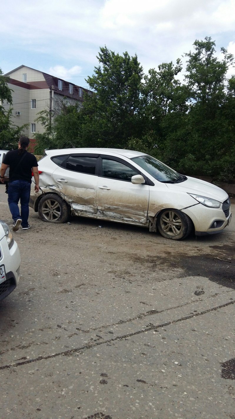 Авария дня. Массовое ДТП в Астрахани