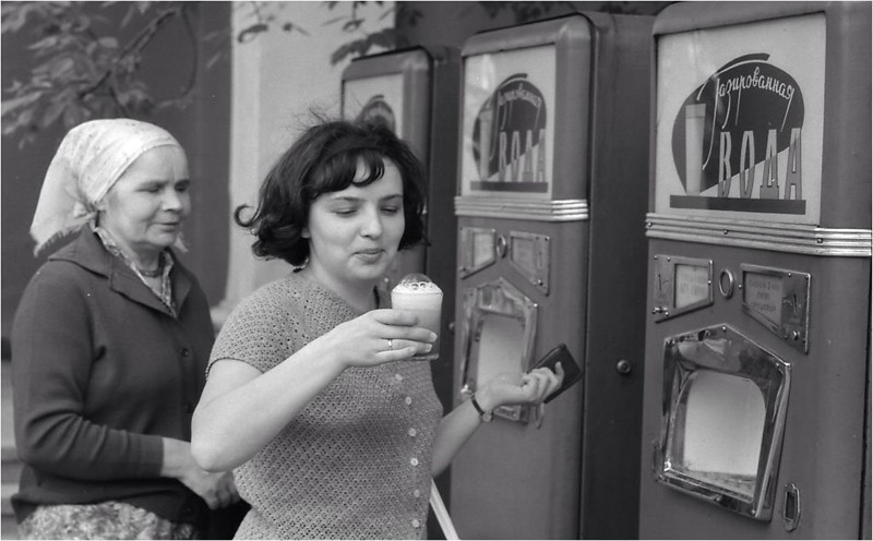 Стакан холодной газировки, 1966 год, СССР