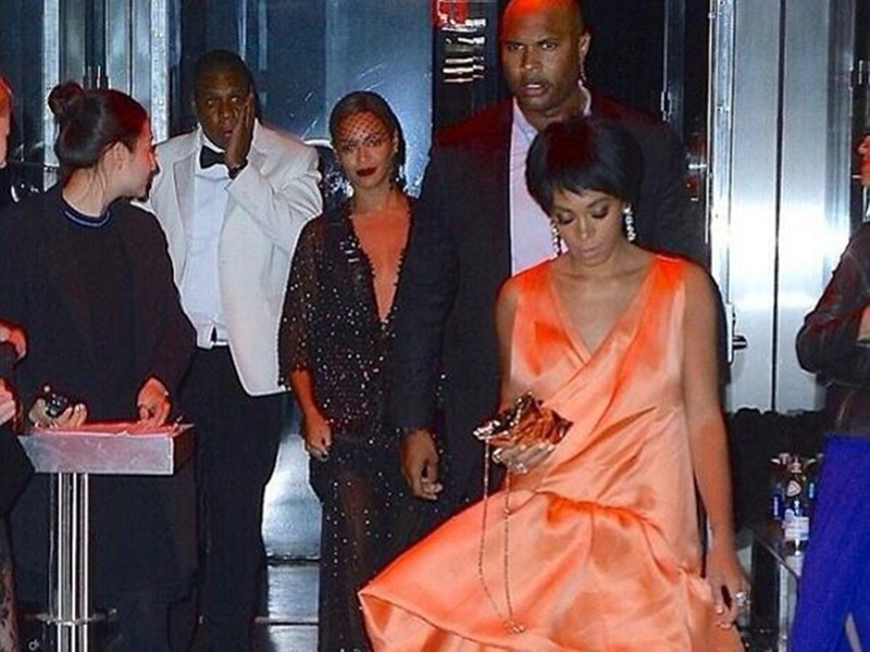 6. Драка Jay Z и Соланж в лифте