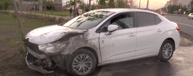 Авария дня. Два гонщика устроили ДТП в Казани