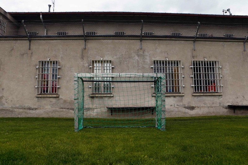 Российские болельщики получили реальные тюремные сроки во Франции