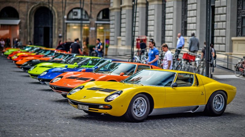 Автопробег в честь юбилея Lamborghini Miura