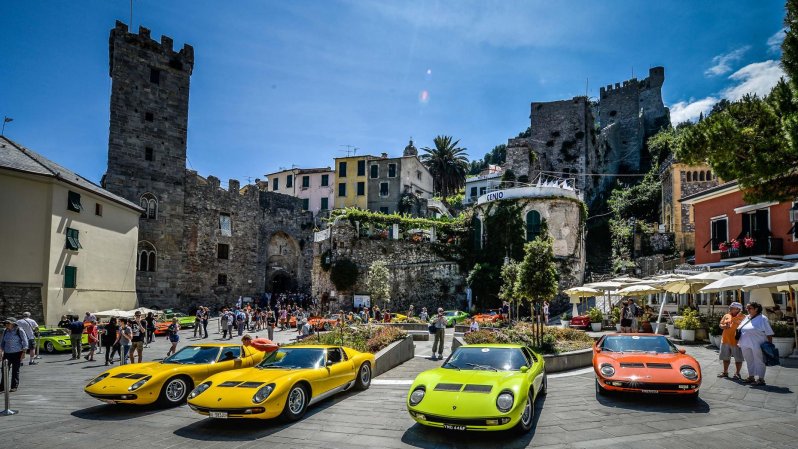 Автопробег в честь юбилея Lamborghini Miura