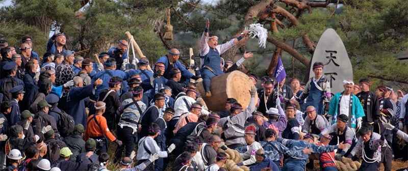 Опасный японский фестиваль Омбасира