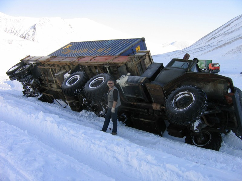 В работе дальнобойщиков случается всякое