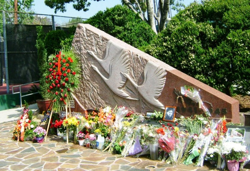 В Голливуде установлен памятник советским солдатам Великой Отечественной войны