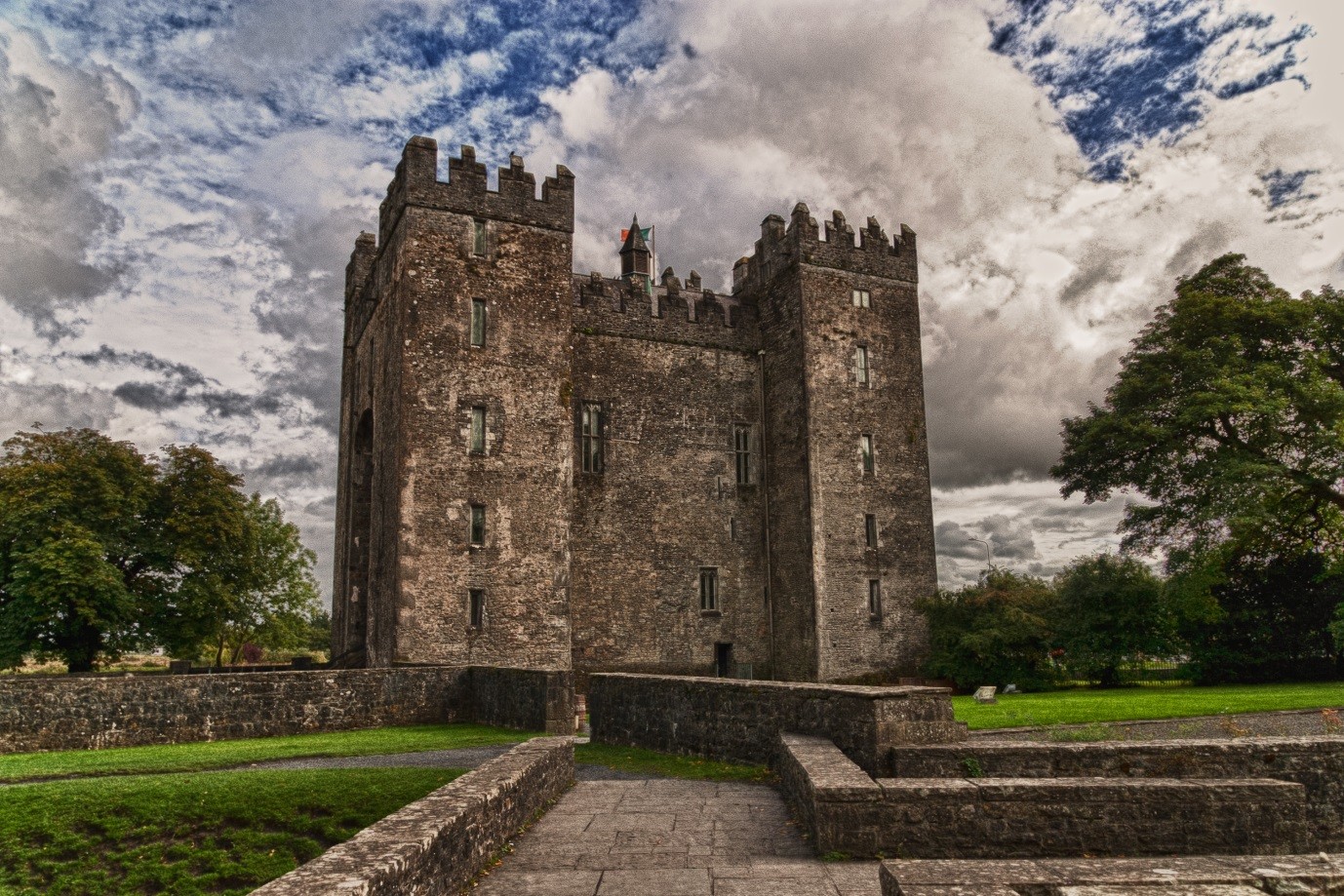 Грипмейнский замок в Ирландии
