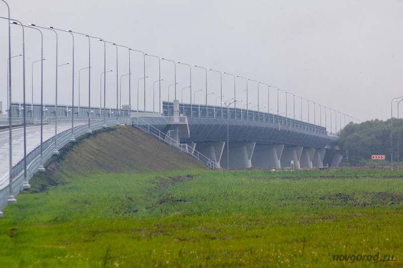 В Великом Новгороде открыто движение по третьему мосту через Волхов