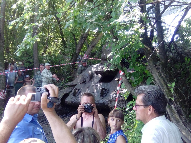 Под Воронежем со дна реки подняли единственный сохранившийся танк Т-34-76 (Дополнение)